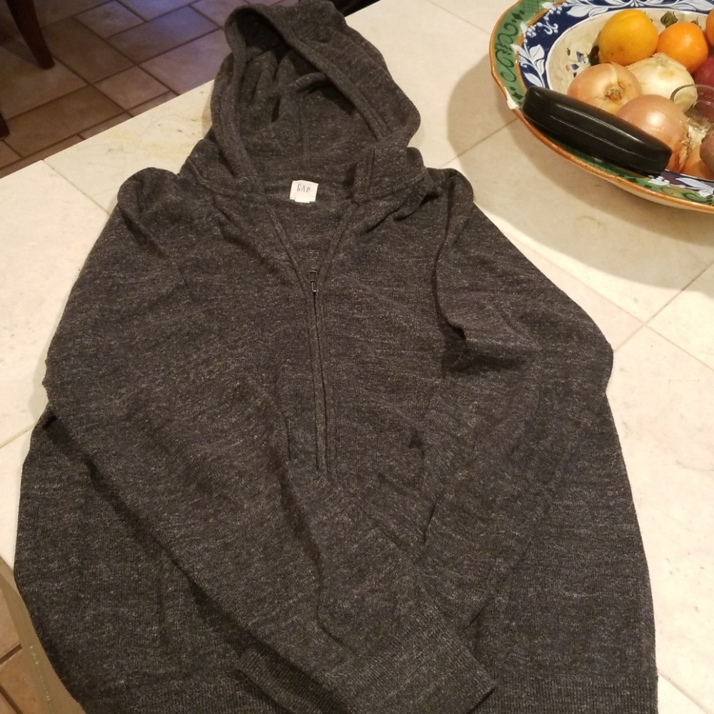 Large gap zip up sweater